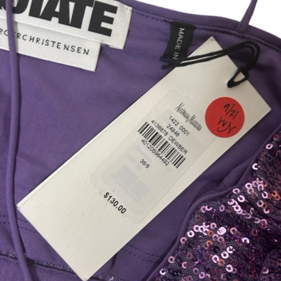 ROTATE | Crop Top - Picture 3 of 6